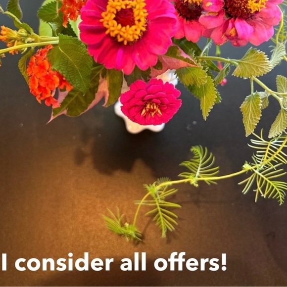 Sweaty Betty Black Tank Top with Racerback Design, lined. Size L. So flattering! - Picture 7 of 7